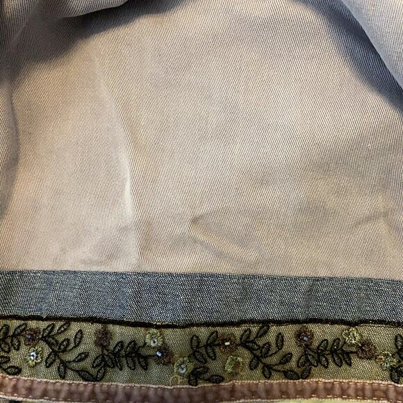 Earth Song Button Down Shirt 100% Tencel Embroidered Hem Collared Medium - Picture 2 of 5